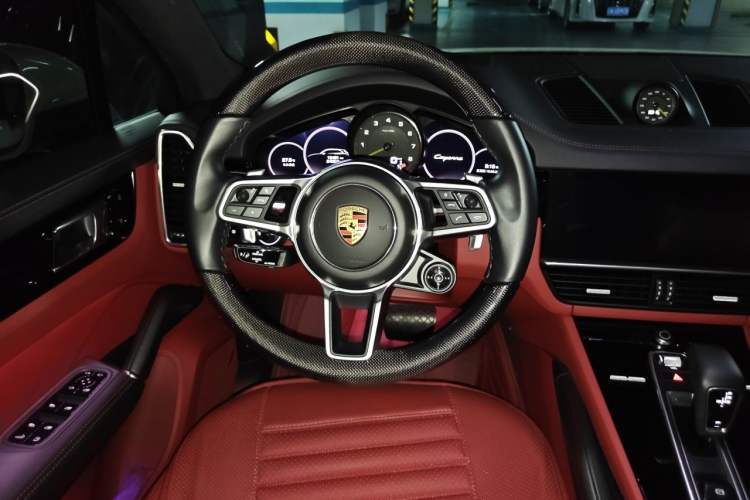 Used Porsche Cayenne E-Hybrid 2021 Cayenne E-Hybrid 2.0T Steering Wheel
