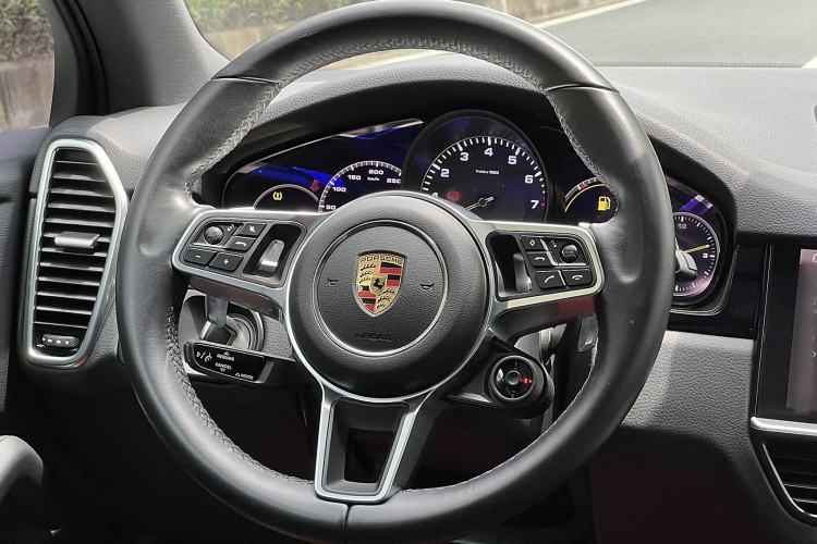 Used Porsche Cayenne E-Hybrid 2021 Cayenne E-Hybrid 2.0T Steering Wheel