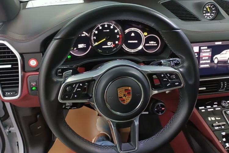 Used Porsche Cayenne E-Hybrid 2021 Cayenne E-Hybrid 2.0T Steering Wheel