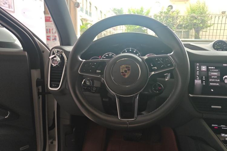 Used Porsche Cayenne E-Hybrid 2021 Cayenne E-Hybrid 2.0T Steering Wheel