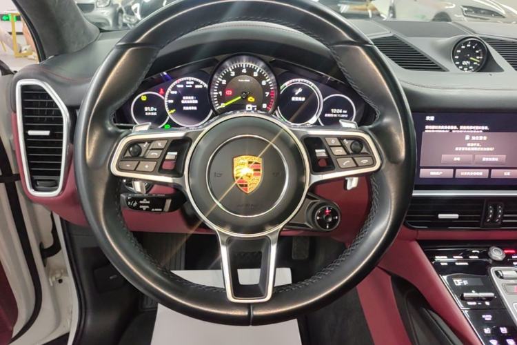 Used Porsche Cayenne E-Hybrid 2021 Cayenne E-Hybrid 2.0T Steering Wheel