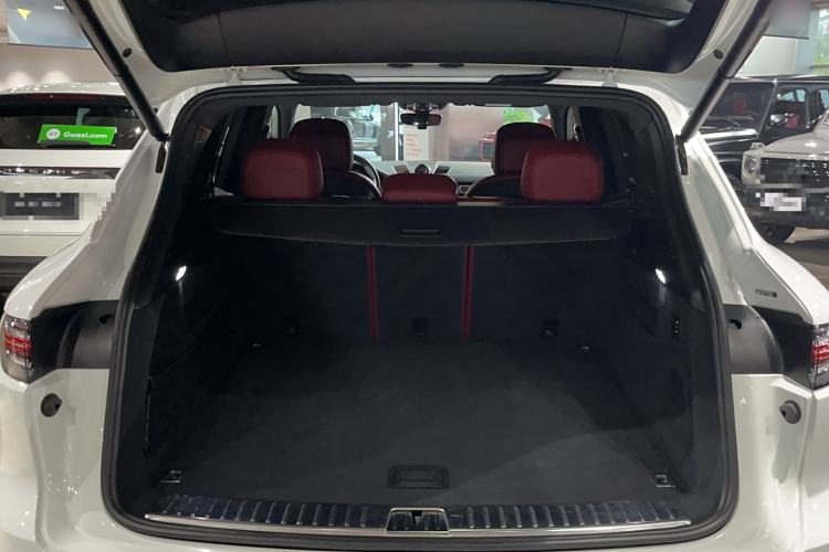 Used Porsche Cayenne E-Hybrid 2021 Cayenne E-Hybrid 2.0T Trunk