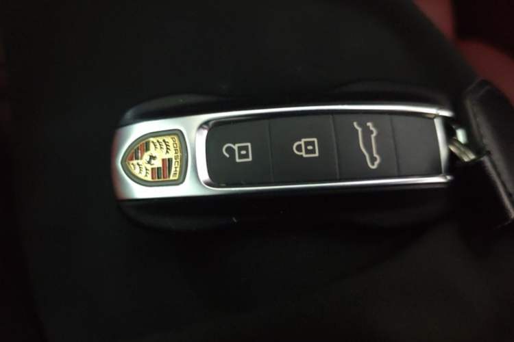 Used Porsche Cayenne E-Hybrid 2021 Cayenne E-Hybrid 2.0T Vehicle Key