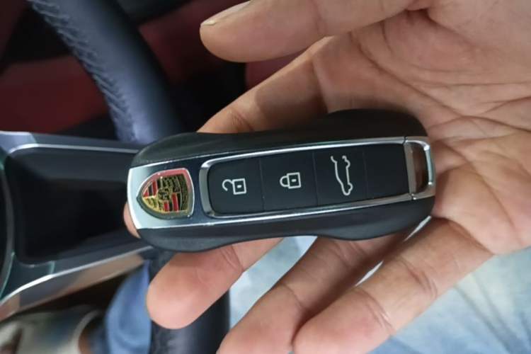 Used Porsche Cayenne E-Hybrid 2021 Cayenne E-Hybrid 2.0T Vehicle Key