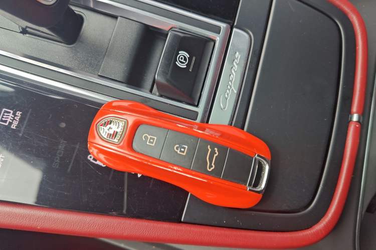 Used Porsche Cayenne E-Hybrid 2021 Cayenne E-Hybrid 2.0T Vehicle Key