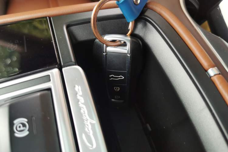 Used Porsche Cayenne E-Hybrid 2021 Cayenne E-Hybrid 2.0T Vehicle Key
