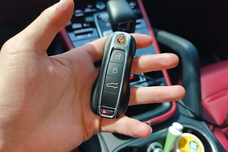 Used Porsche Cayenne E-Hybrid 2021 Cayenne E-Hybrid 2.0T Vehicle Key