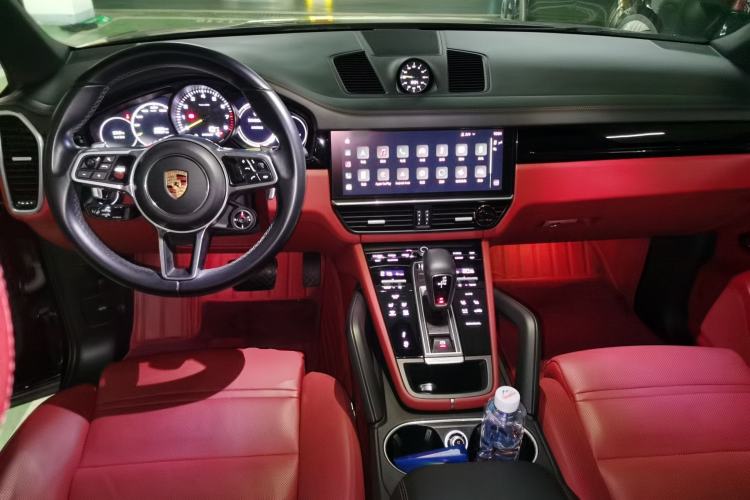 Used Porsche Cayenne E-Hybrid 2022 Cayenne E-Hybrid 2.0T Platinum Edition Center Console