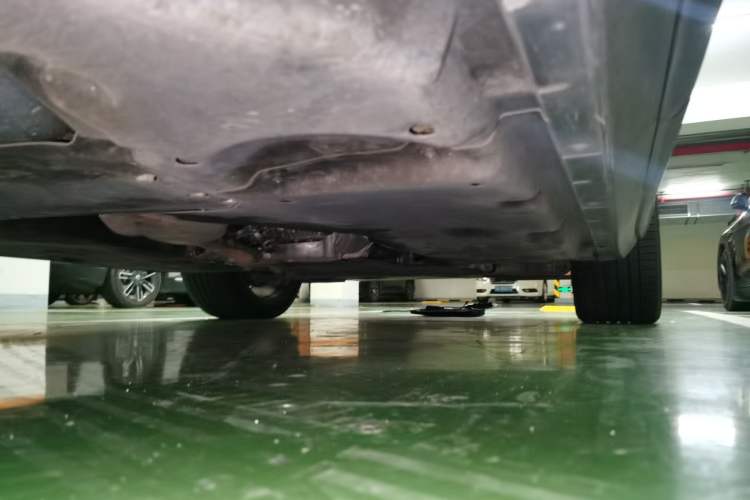 Used Porsche Cayenne E-Hybrid 2022 Cayenne E-Hybrid 2.0T Platinum Edition Chassis Rear Right