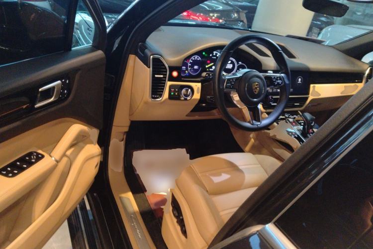 Used Porsche Cayenne E-Hybrid 2022 Cayenne E-Hybrid 2.0T Platinum Edition Driver Seat