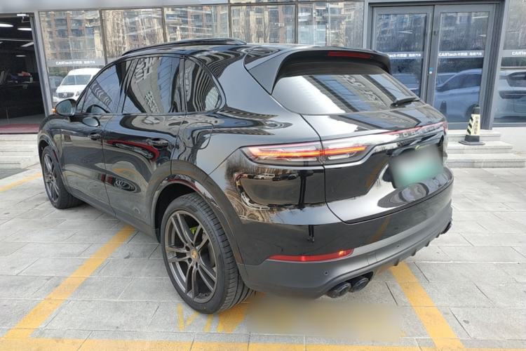 Used Porsche Cayenne E-Hybrid 2022 Cayenne E-Hybrid 2.0T Platinum Edition Exterior 2