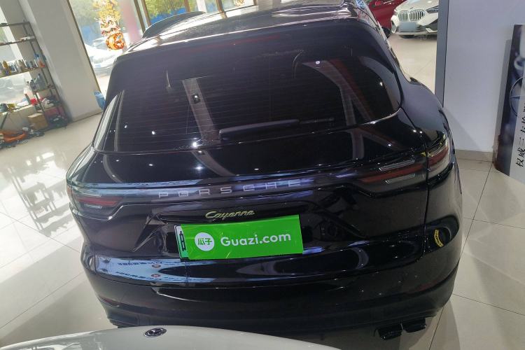 Used Porsche Cayenne E-Hybrid 2022 Cayenne E-Hybrid 2.0T Platinum Edition Exterior 5