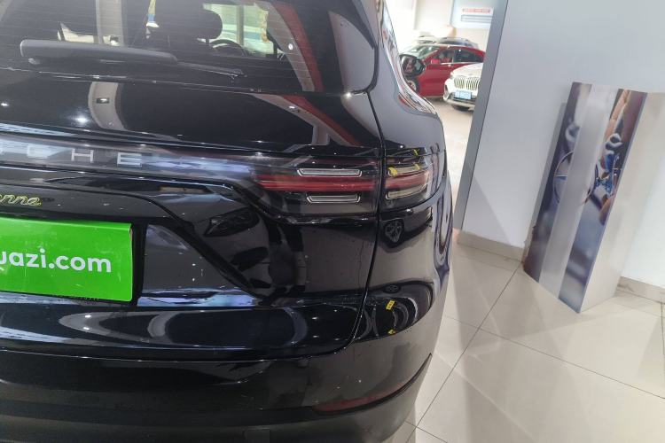 Used Porsche Cayenne E-Hybrid 2022 Cayenne E-Hybrid 2.0T Platinum Edition Exterior 7