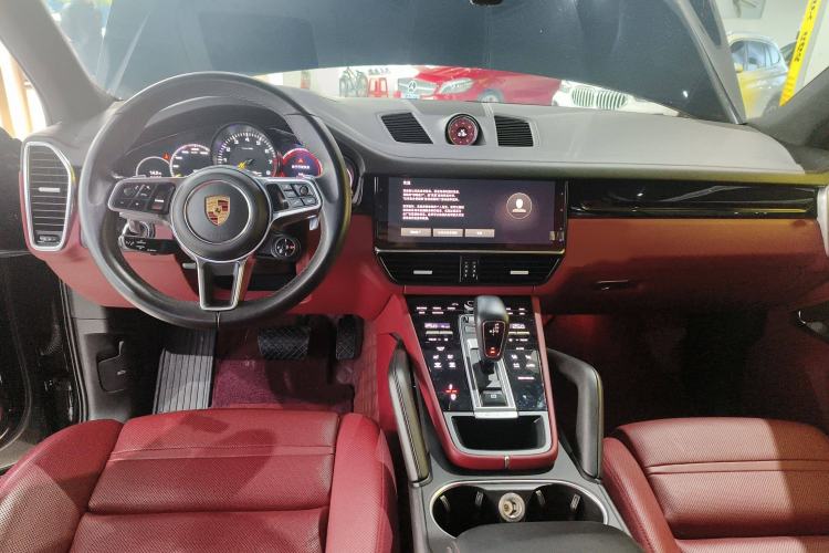Used Porsche Cayenne E-Hybrid 2022 Cayenne E-Hybrid 2.0T Platinum Edition Interior 2