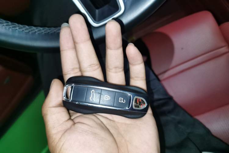 Used Porsche Cayenne E-Hybrid 2022 Cayenne E-Hybrid 2.0T Platinum Edition Vehicle Key