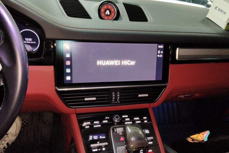 Used Porsche Cayenne E-Hybrid 2022 Cayenne E-Hybrid 2.0T Platinum Edition Audio And AC Panel