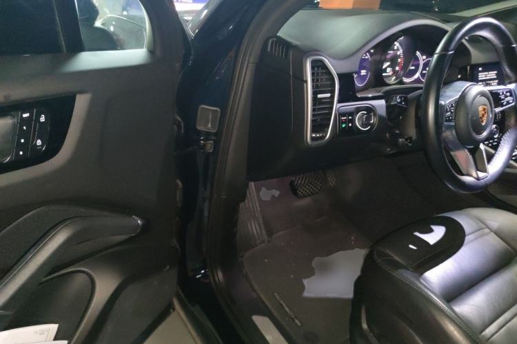Used Porsche Cayenne E-Hybrid 2022 Cayenne E-Hybrid 2.0T Platinum Edition Driver Seat