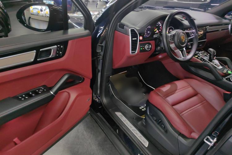 Used Porsche Cayenne E-Hybrid 2022 Cayenne E-Hybrid 2.0T Platinum Edition Driver Seat