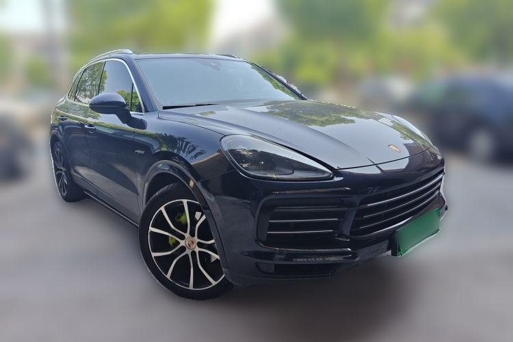 Used Porsche Cayenne E-Hybrid 2022 Cayenne E-Hybrid 2.0T Platinum Edition Front Right 45 Deg
