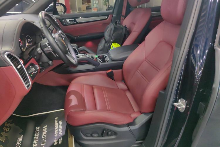 Used Porsche Cayenne E-Hybrid 2022 Cayenne E-Hybrid 2.0T Platinum Edition Left Front Seat
