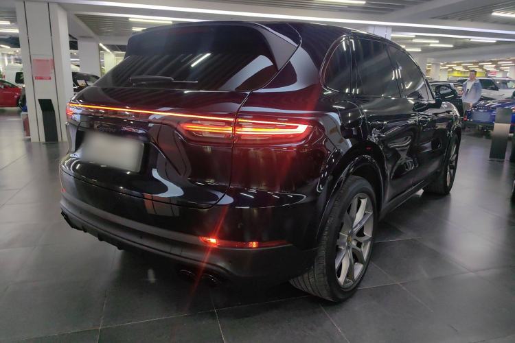 Used Porsche Cayenne E-Hybrid 2022 Cayenne E-Hybrid 2.0T Platinum Edition Rear Right 45 Deg