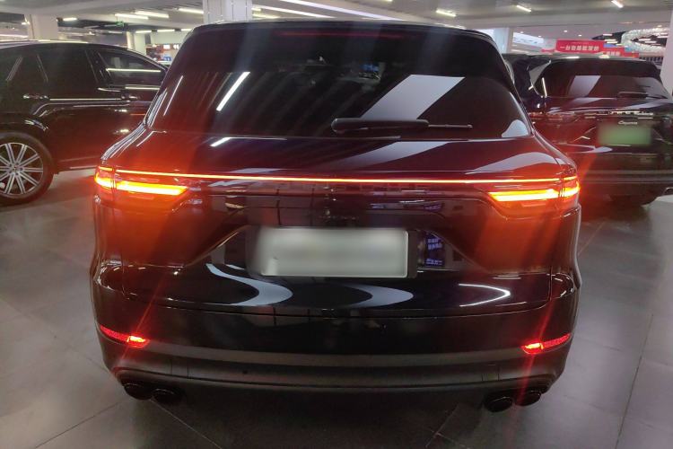 Used Porsche Cayenne E-Hybrid 2022 Cayenne E-Hybrid 2.0T Platinum Edition Rear