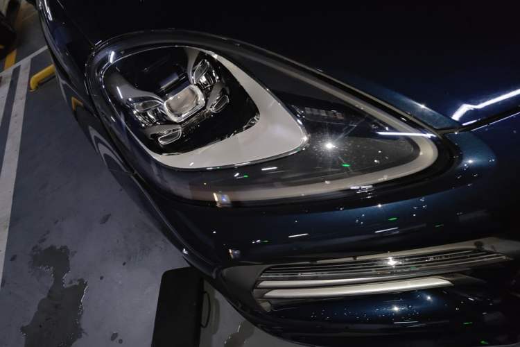 Used Porsche Cayenne E-Hybrid 2022 Cayenne E-Hybrid 2.0T Platinum Edition Right Front Headlight