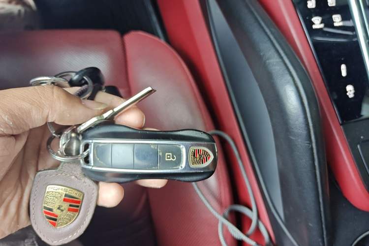 Used Porsche Cayenne E-Hybrid 2022 Cayenne E-Hybrid 2.0T Platinum Edition Vehicle Key