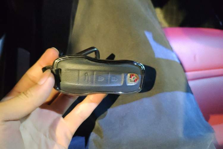 Used Porsche Cayenne E-Hybrid 2022 Cayenne E-Hybrid 2.0T Platinum Edition Vehicle Key