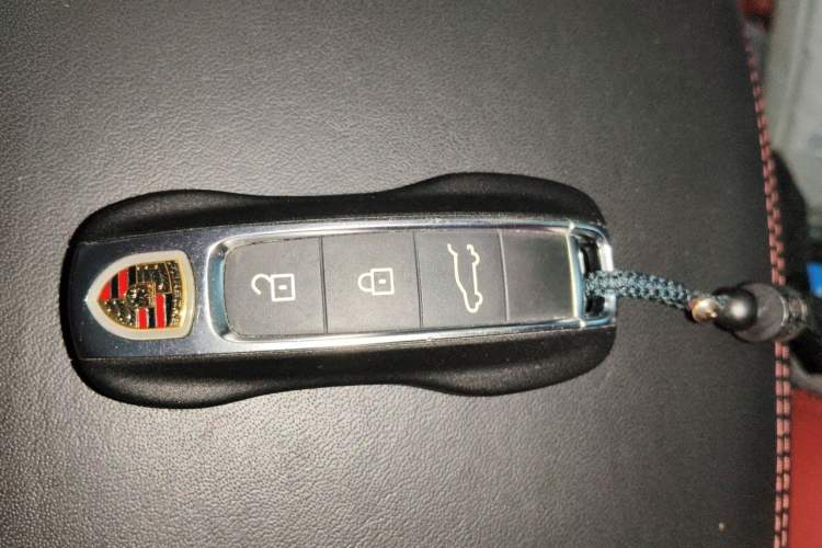 Used Porsche Cayenne E-Hybrid 2022 Cayenne E-Hybrid 2.0T Platinum Edition Vehicle Key