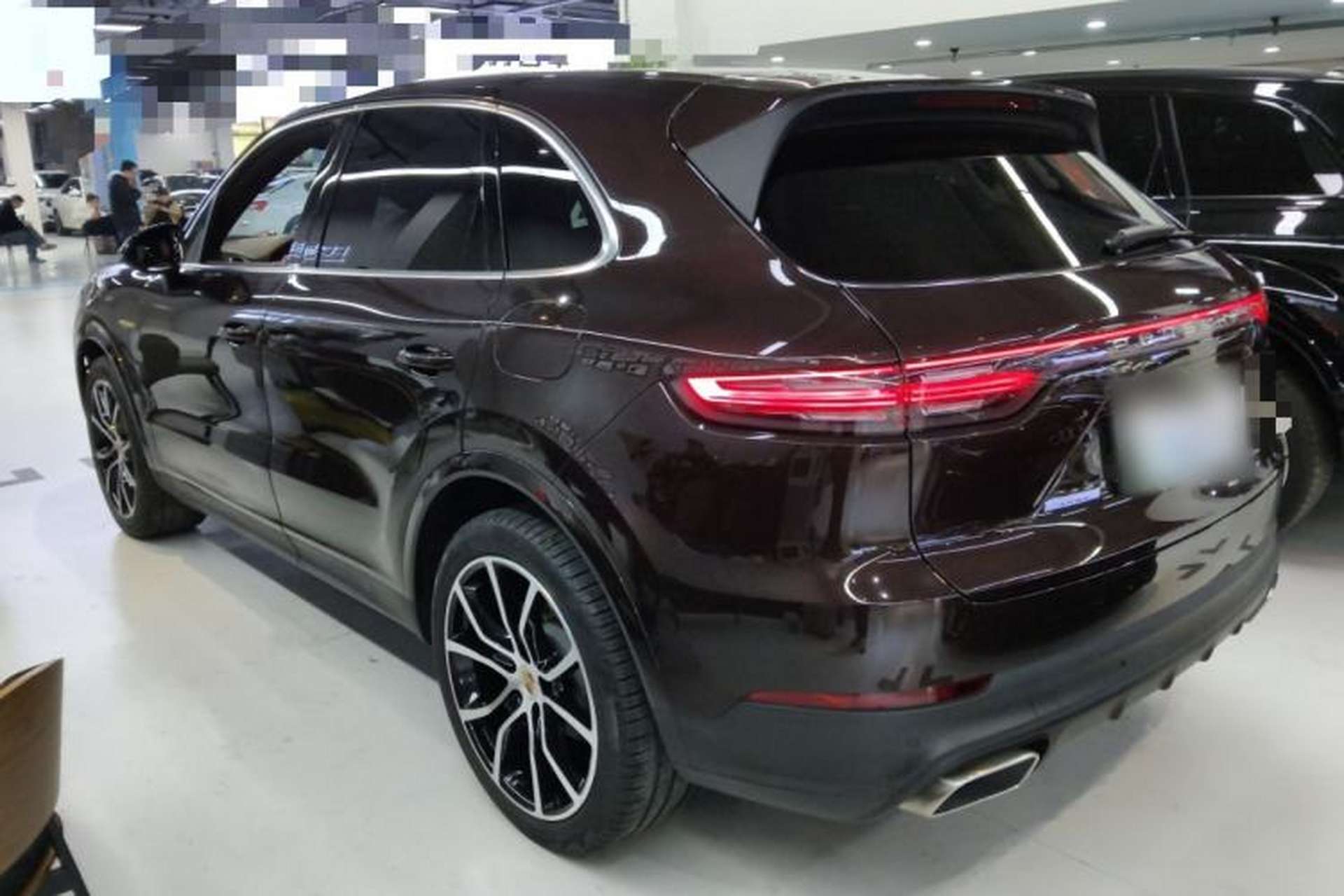 Used Porsche Cayenne E-Hybrid 2022 Cayenne E-Hybrid 2.0T Platinum Edition Exterior 2