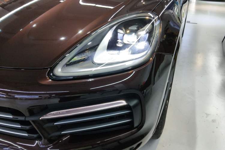 Used Porsche Cayenne E-Hybrid 2022 Cayenne E-Hybrid 2.0T Platinum Edition Left Front Headlight