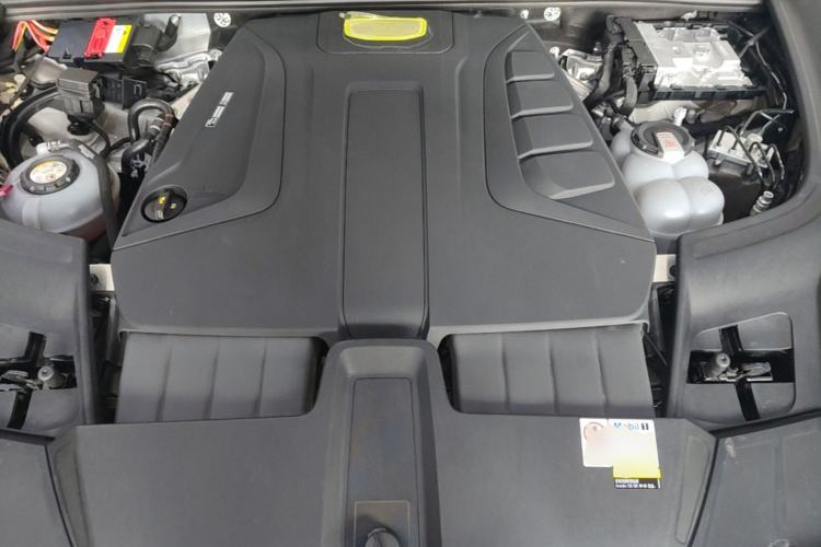 Used Porsche Cayenne E-Hybrid 2022 Cayenne E-Hybrid 2.0T Platinum Edition Engine Bay