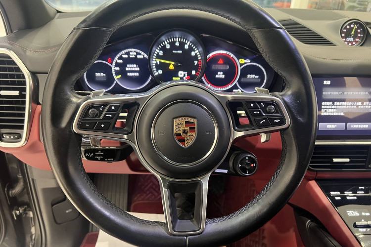 Used Porsche Cayenne E-Hybrid 2022 Cayenne E-Hybrid 2.0T Platinum Edition Interior 2