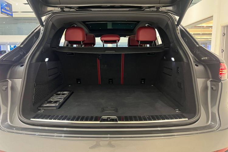 Used Porsche Cayenne E-Hybrid 2022 Cayenne E-Hybrid 2.0T Platinum Edition Interior 7