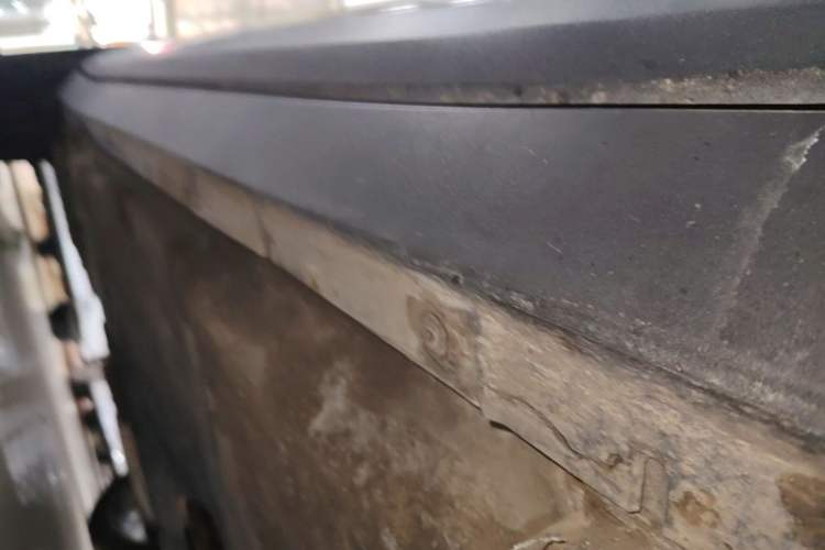 Used Porsche Cayenne E-Hybrid 2022 Cayenne E-Hybrid 2.0T Platinum Edition Right Side Sill