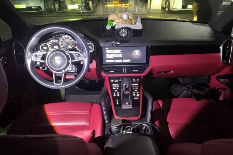 Used Porsche Cayenne E-Hybrid 2022 Cayenne E-Hybrid 2.0T Platinum Edition Center Console
