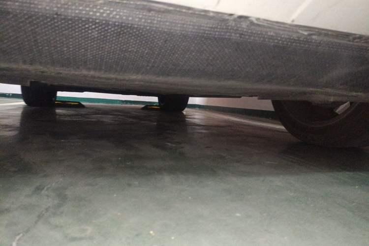 Used Porsche Cayenne E-Hybrid  Chassis Front