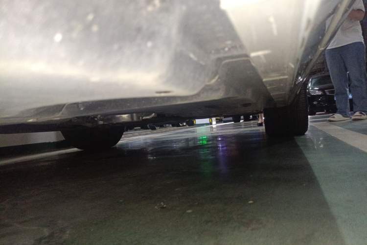 Used Porsche Cayenne E-Hybrid  Chassis Rear Right