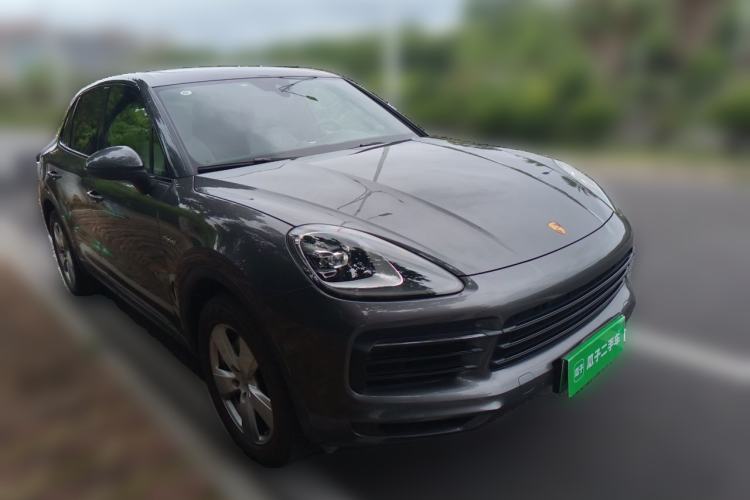 Used Porsche Cayenne E-Hybrid 2022 Cayenne E-Hybrid 2.0T Platinum Edition Front Right 45 Deg
