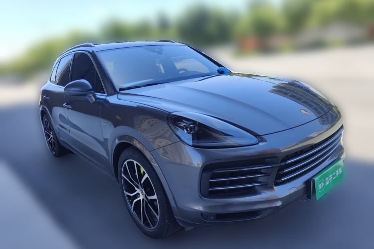 Used Porsche Cayenne E-Hybrid 2022 Cayenne E-Hybrid 2.0T Platinum Edition Front Right 45 Deg