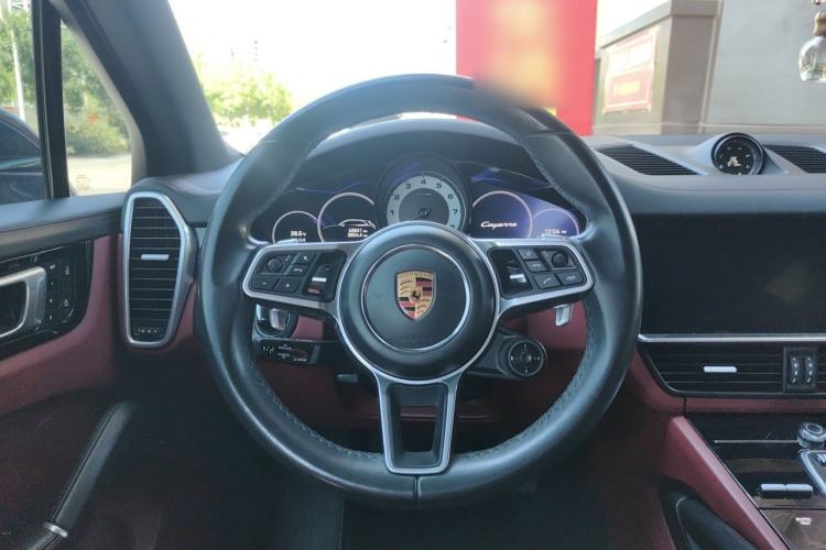 Used Porsche Cayenne E-Hybrid 2022 Cayenne E-Hybrid 2.0T Platinum Edition Steering Wheel