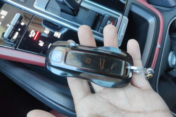 Used Porsche Cayenne E-Hybrid 2022 Cayenne E-Hybrid 2.0T Platinum Edition Vehicle Key