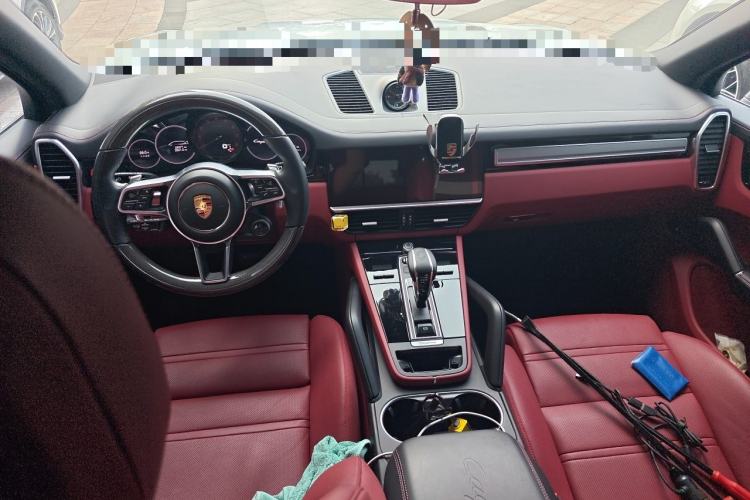 Used Porsche Cayenne E-Hybrid 2022 Cayenne E-Hybrid 2.0T Platinum Edition Center Console