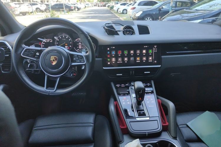 Used Porsche Cayenne E-Hybrid 2022 Cayenne E-Hybrid 2.0T Platinum Edition Center Console