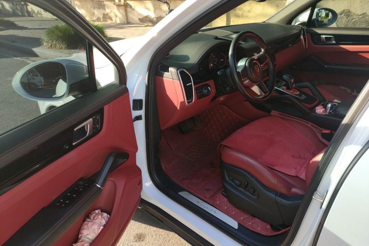 Used Porsche Cayenne E-Hybrid 2022 Cayenne E-Hybrid 2.0T Platinum Edition Driver Seat