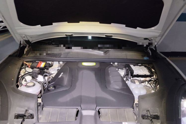 Used Porsche Cayenne E-Hybrid 2022 Cayenne E-Hybrid 2.0T Platinum Edition Engine Bay