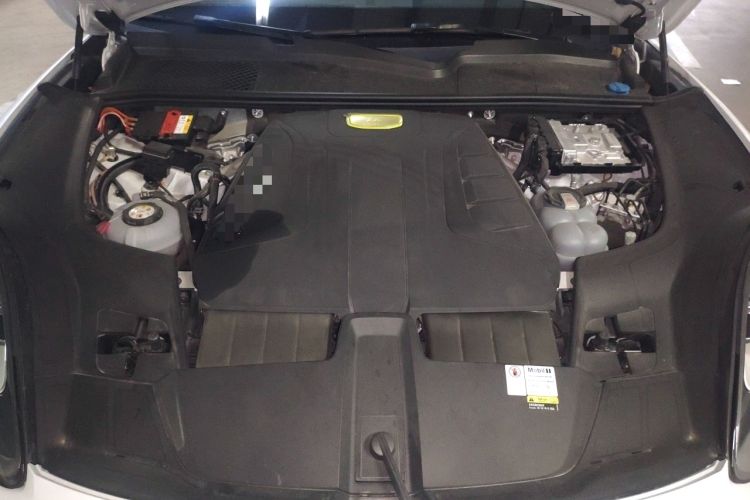 Used Porsche Cayenne E-Hybrid 2022 Cayenne E-Hybrid 2.0T Platinum Edition Engine Bay