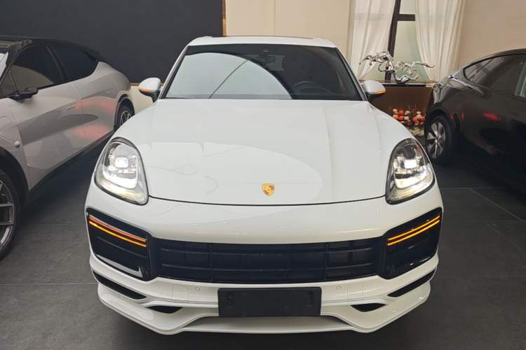 Used Porsche Cayenne E-Hybrid 2022 Cayenne E-Hybrid 2.0T Platinum Edition Front