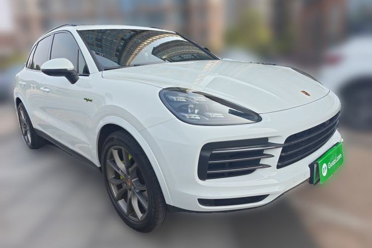 Used Porsche Cayenne E-Hybrid 2022 Cayenne E-Hybrid 2.0T Platinum Edition Front Right 45 Deg